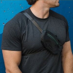 Sprints Midnight Noir Sling It Bag - Great for runnimg or travel